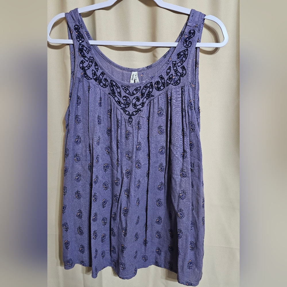 Mudd Lavender Embroidered Tank Top